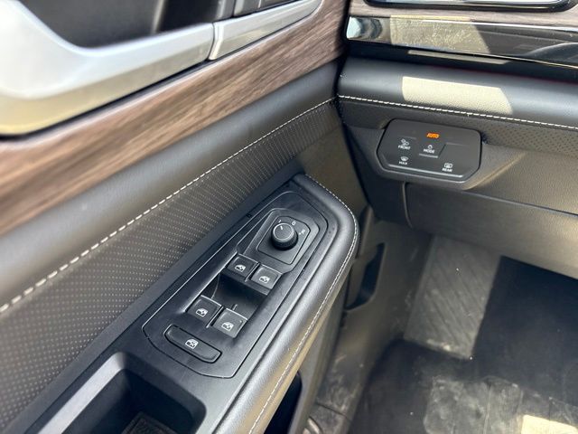 Thumbnail: 2025 Volkswagen Atlas - 25