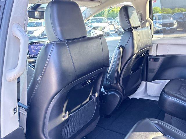 Thumbnail: 2023 Chrysler Pacifica - 13