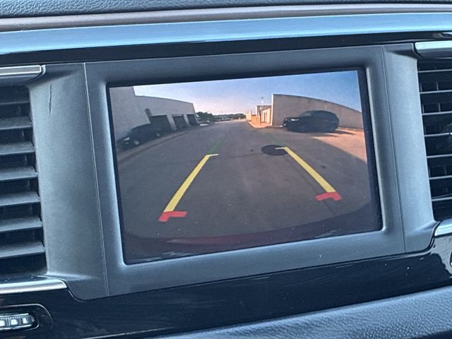 Thumbnail: 2023 Chrysler Voyager - 33