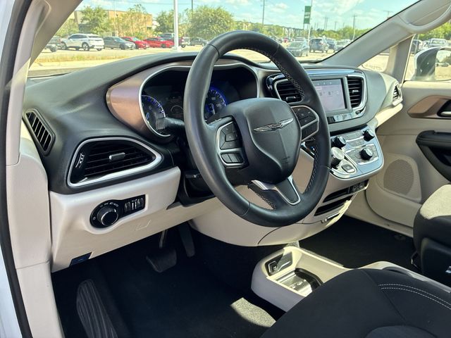 Thumbnail: 2023 Chrysler Voyager - 2