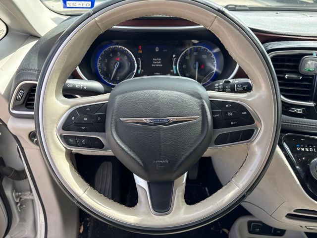 Thumbnail: 2020 Chrysler Pacifica - 7