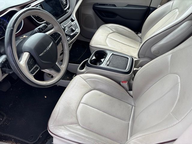 Thumbnail: 2020 Chrysler Pacifica - 8