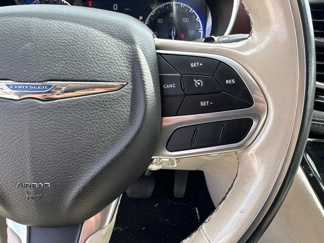 Thumbnail: 2020 Chrysler Pacifica - 18
