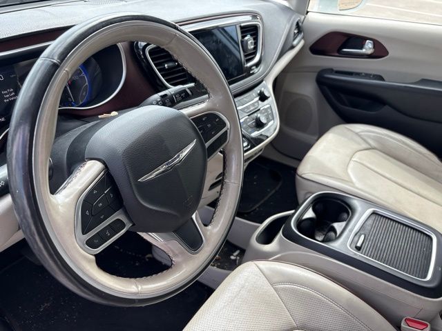 Thumbnail: 2020 Chrysler Pacifica - 2