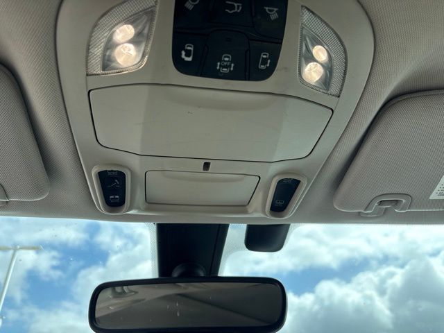 Thumbnail: 2020 Chrysler Pacifica - 23