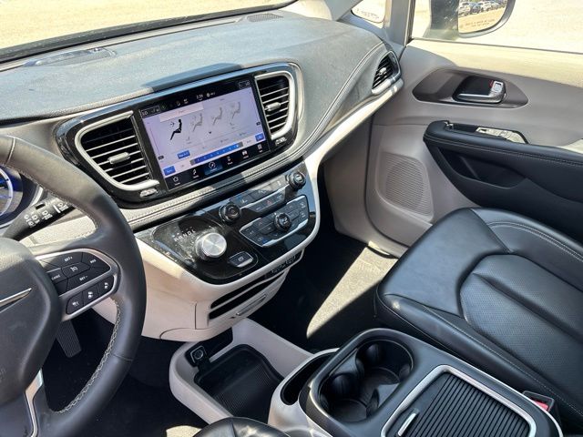 Thumbnail: 2023 Chrysler Pacifica - 7