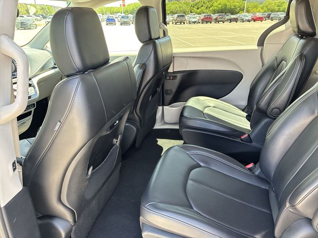 Thumbnail: 2023 Chrysler Pacifica - 27