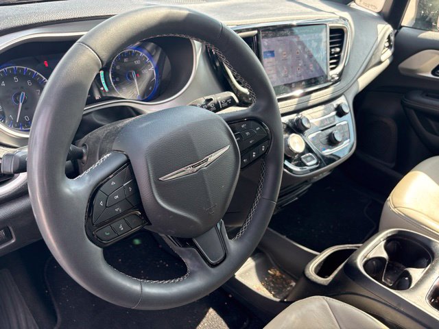 Thumbnail: 2023 Chrysler Pacifica - 2