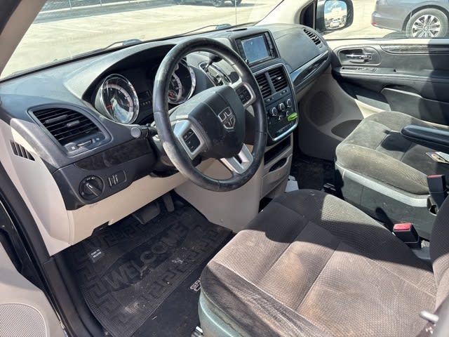 Thumbnail: 2017 Dodge Grand Caravan - 2