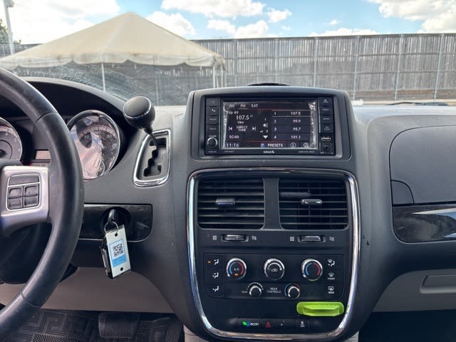 Thumbnail: 2017 Dodge Grand Caravan - 8