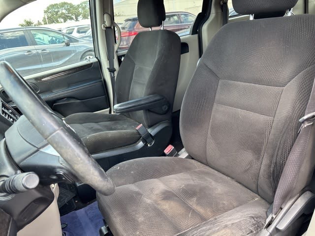 Thumbnail: 2017 Dodge Grand Caravan - 7