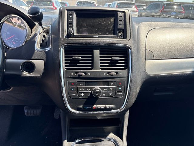 Thumbnail: 2018 Dodge Grand Caravan - 11