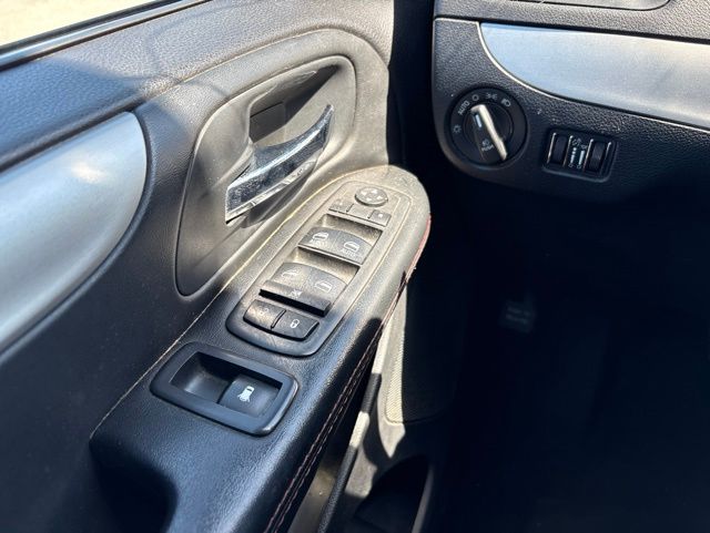 Thumbnail: 2018 Dodge Grand Caravan - 25