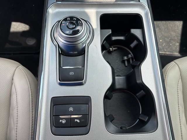 Thumbnail: 2024 Ford Edge - 24