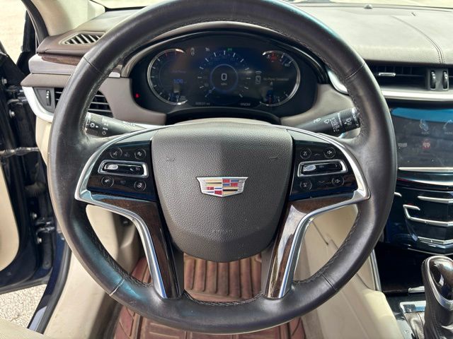 Thumbnail: 2017 Cadillac XTS - 8