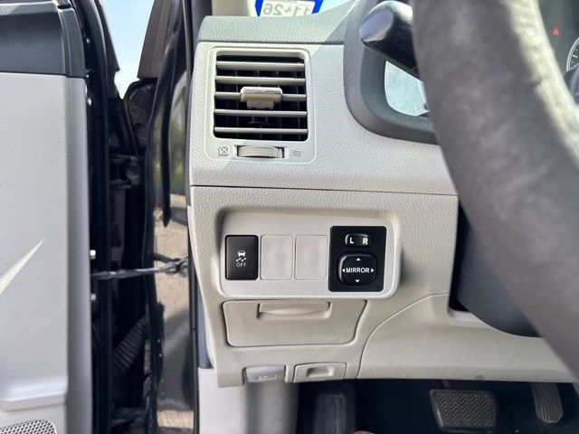Thumbnail: 2013 Toyota Corolla - 17