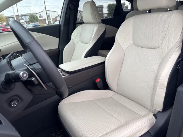 Thumbnail: 2024 Lexus RX - 6