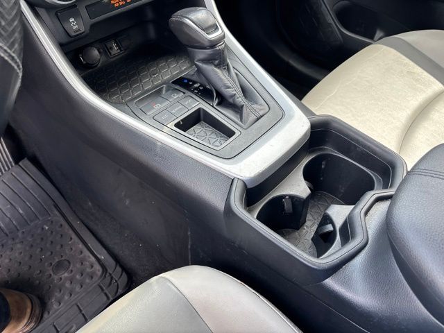 Thumbnail: 2019 Toyota RAV4 - 22