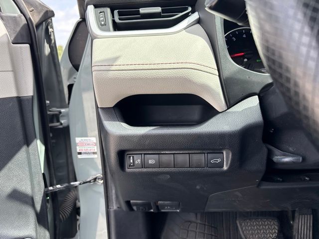 Thumbnail: 2019 Toyota RAV4 - 19