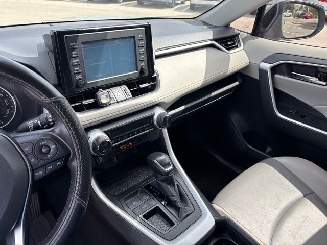 Thumbnail: 2019 Toyota RAV4 - 7