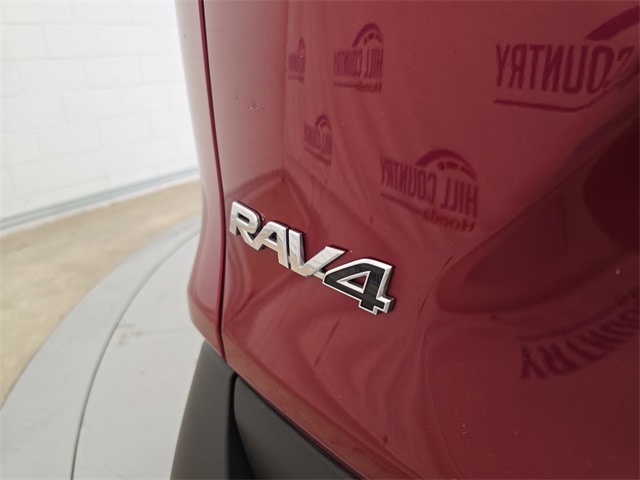 2023 Toyota RAV4 XLE Premium 27