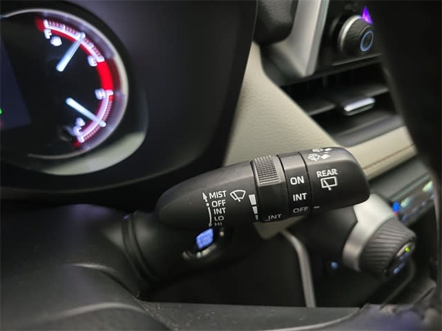 2023 Toyota RAV4 XLE Premium 35