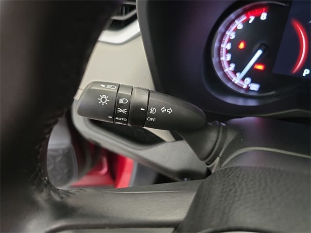 2023 Toyota RAV4 XLE Premium 17