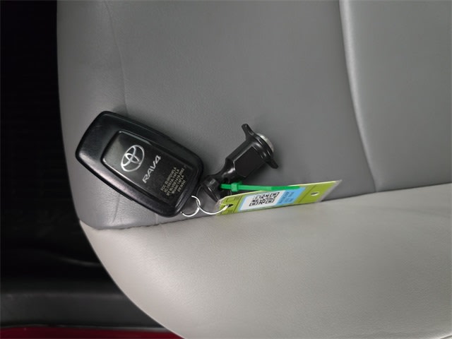 2023 Toyota RAV4 XLE Premium 20