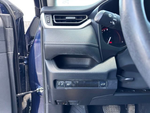 Thumbnail: 2024 Toyota RAV4 - 18