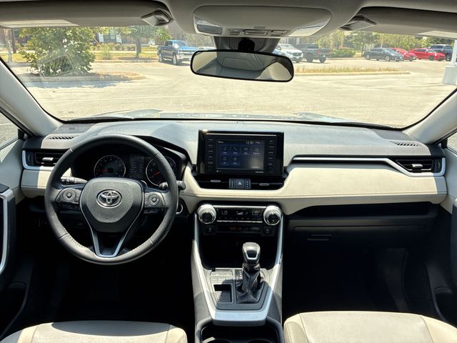 Thumbnail: 2021 Toyota RAV4 - 9