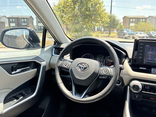 Thumbnail: 2021 Toyota RAV4 - 13
