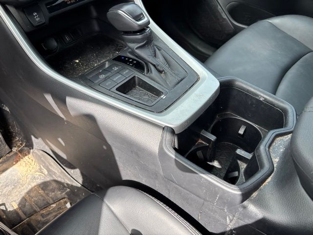Thumbnail: 2022 Toyota RAV4 - 23