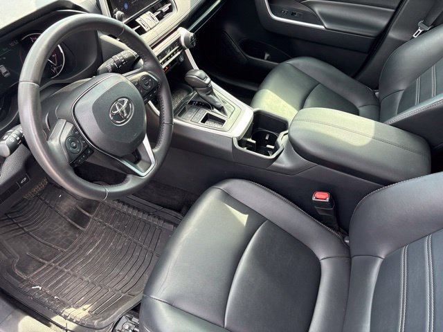 Thumbnail: 2025 Toyota RAV4 - 8
