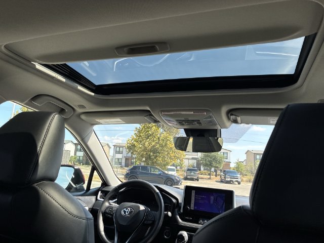 Thumbnail: 2023 Toyota RAV4 - 32