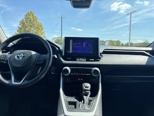 Thumbnail: 2023 Toyota RAV4 - 14