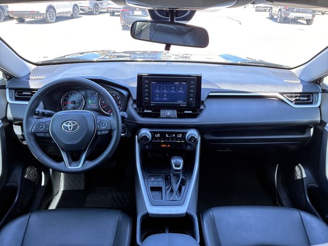 Thumbnail: 2022 Toyota RAV4 - 10