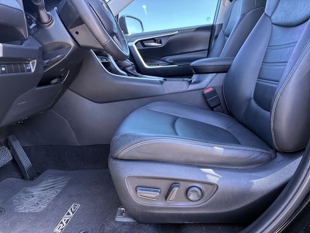 Thumbnail: 2022 Toyota RAV4 - 28