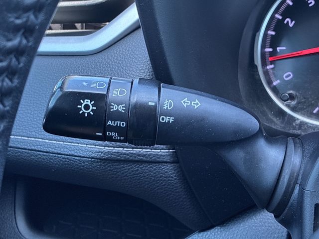 Thumbnail: 2022 Toyota RAV4 - 35