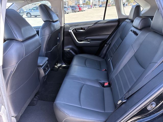 Thumbnail: 2022 Toyota RAV4 - 30