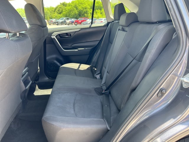 Thumbnail: 2019 Toyota RAV4 - 10