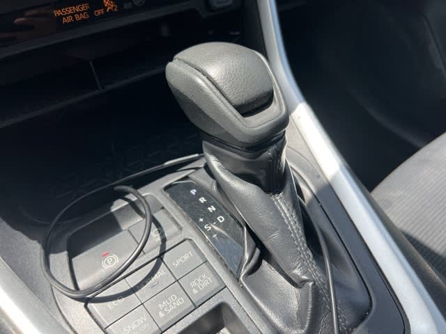 Thumbnail: 2019 Toyota RAV4 - 12
