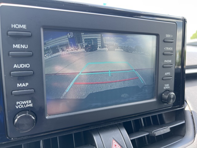 Thumbnail: 2019 Toyota RAV4 - 11