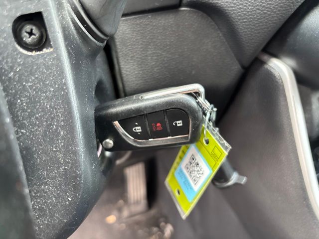 Thumbnail: 2021 Toyota RAV4 - 13