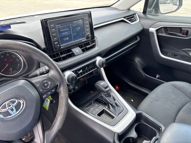 Thumbnail: 2021 Toyota RAV4 - 7