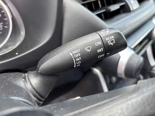 Thumbnail: 2021 Toyota RAV4 - 22
