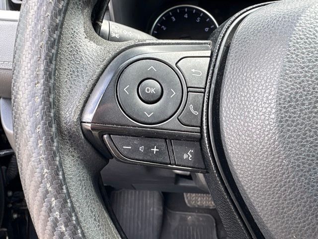 Thumbnail: 2021 Toyota RAV4 - 19