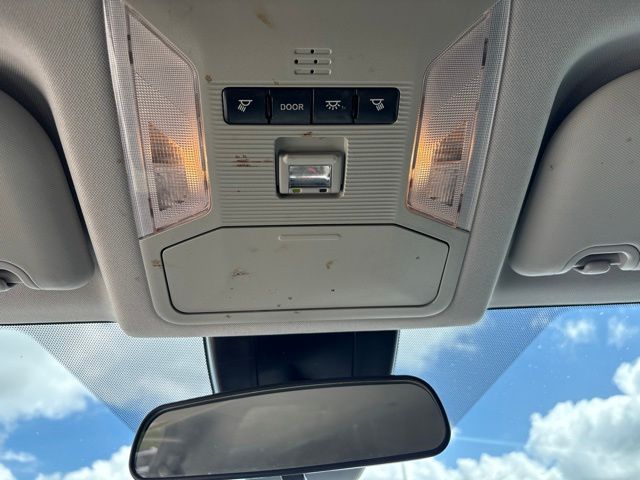 Thumbnail: 2021 Toyota RAV4 - 24