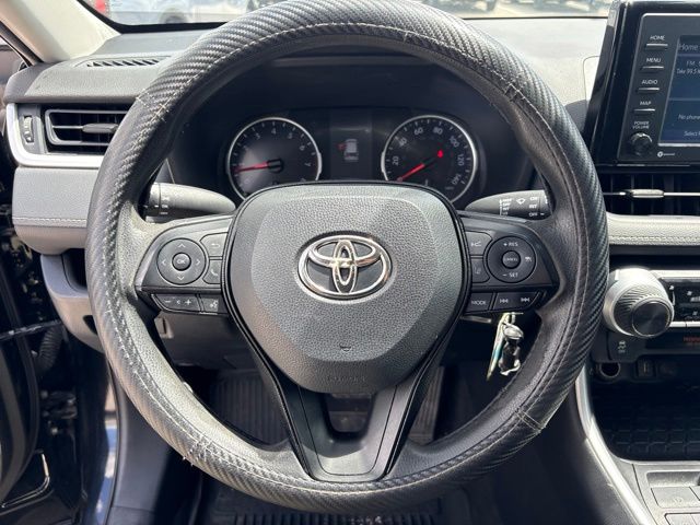 Thumbnail: 2021 Toyota RAV4 - 7