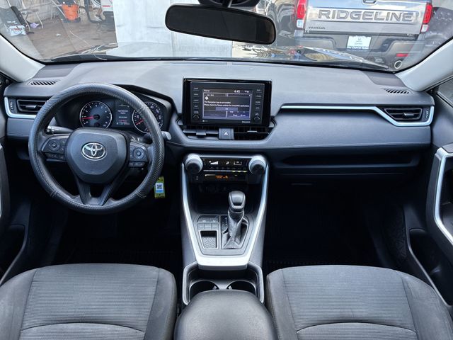 Thumbnail: 2021 Toyota RAV4 - 10
