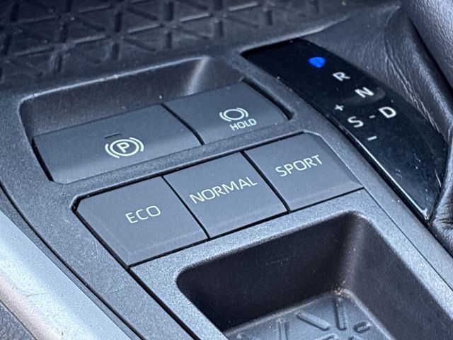 Thumbnail: 2021 Toyota RAV4 - 39